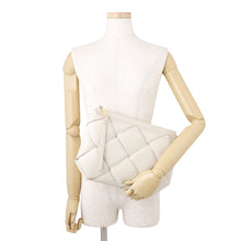 Load image into Gallery viewer, Bottega Veneta Maxi INTRECCIATO Leather Clutch Bag Beige Leather