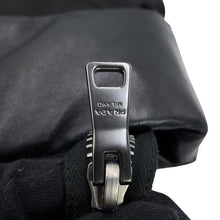 将图像加载到图库查看器中,PRADA Tote Bag Black Nylon Leather