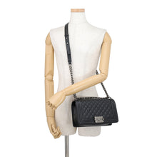 将图像加载到图库查看器中,CHANEL Boy Chanel ChainShoulder Bag BlackA67086 Caviar Leather Size 25
