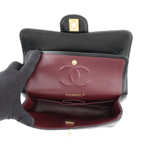 Load image into Gallery viewer, CHANEL Matelasse W-Flap W-Chain Shoulder Bag BlackA01113 Caviar Leather Size 23