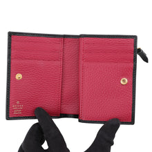 将图像加载到图库查看器中,GUCCI GG Marmont Compact Wallet Black772738 Leather