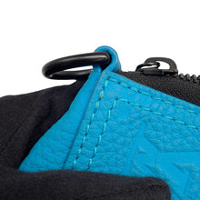 将图像加载到图库查看器中,LOUIS VUITTON Triangle Messenger - Limited Edition, Osaka Midosuji Store, 2020 Turquoise/NoirM55925 Monogram・Taurillon