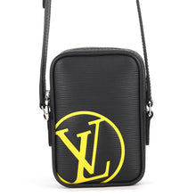Load image into Gallery viewer, LOUIS VUITTON Danube LV Circle NoirM55120 Epi Leather Size PM