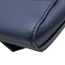 Load image into Gallery viewer, LOUIS VUITTON takeoff messenger NavyM23709 Grain Leather
