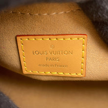 Load image into Gallery viewer, LOUIS VUITTON Locky BrownM46318 Monogram Mouton Size BB