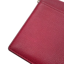 Load image into Gallery viewer, LOUIS VUITTON Pochette Lock Me Chain Lie De Vin/Etain/CrèmeM63470 Calf Leather Size BB