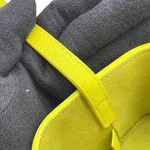 将图像加载到图库查看器中,CELINE Cuil Triomphe Box Shoulder Yellow199263DU3 Leather Size Small