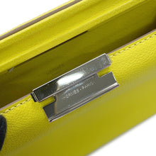 Load image into Gallery viewer, HERMES ClicH Lime Evercolor Size 21