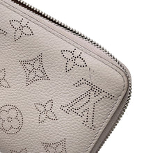 将图像加载到图库查看器中,LOUIS VUITTON Zippy Wallet Rose MademoiselleM80314 Monogram Mahina