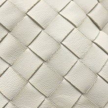 将图像加载到图库查看器中,Bottega Veneta Jodie INTRECCIATO White651876 Leather Size Mini