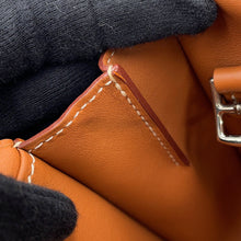 将图像加载到图库查看器中,HERMES Halzan Gold Swift Leather Size Mini