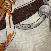 Load image into Gallery viewer, HERMES Triangle Géant LA PROMENADE DU MATIN (Morning Walk) White/Caramel/Silver Cashmere70% Silk30%