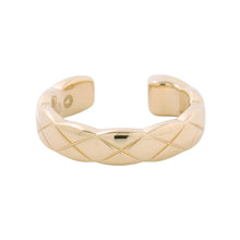 将图像加载到图库查看器中,CHANEL Coco Crush Collection Single Ear CuffJ12157 18K Yellow Gold