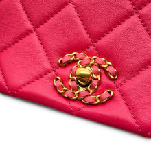将图像加载到图库查看器中,CHANEL 19 Matelasse ChainShoulder Bag Pink Leather Size 20