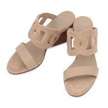 Load image into Gallery viewer, HERMES Sandals Lipari 70 Beige・Camel Chevre Leather・Velour Size 36
