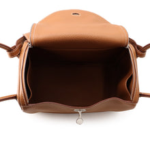 Load image into Gallery viewer, HERMES Lindy Gold Taurillon Clemence Size 26