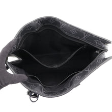 Load image into Gallery viewer, LOUIS VUITTON Sac Plat / Horizontal Zip NoirM45265 Monogram Eclipse