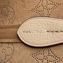Load image into Gallery viewer, LOUIS VUITTON Blossom GaletM21849 Monogram Mahina Size PM
