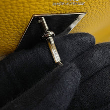 Load image into Gallery viewer, HERMES Kelly Retourne Jaune Ambre Togo Leather Size 28
