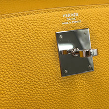 Load image into Gallery viewer, HERMES Kelly Retourne Jaune Ambre Togo Leather Size 28