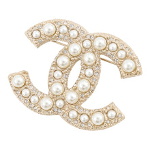 Load image into Gallery viewer, CHANEL CC Logo Brooch Gold Gold Plated Faux Pearl