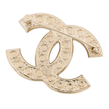 Load image into Gallery viewer, CHANEL CC Logo Brooch Gold Gold Plated Faux Pearl