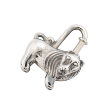 将图像加载到图库查看器中,HERMES Cadena Lion Silver Metal