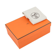 Load image into Gallery viewer, HERMES Lindy Black Taurillon Clemence Size Mini