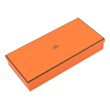 Load image into Gallery viewer, HERMES Carre New Libris Size 110 Ivoire Cashmere85% Silk15%