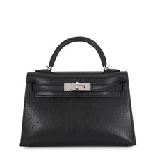 将图像加载到图库查看器中,HERMES Mini Kelly 2 Black Chevre Myzore Goatskin Size Mini
