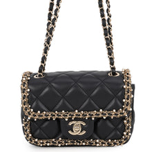 将图像加载到图库查看器中,CHANEL Mini Matelasse Single Flap Chain Shoulder Bag Black Lambskin Faux Pearl Size 17