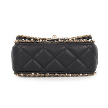将图像加载到图库查看器中,CHANEL Mini Matelasse Single Flap Chain Shoulder Bag Black Lambskin Faux Pearl Size 17