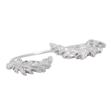Load image into Gallery viewer, CHANEL Ear cuff with CC logo feather motif, for the right ear.ABF695-B20547-U0902 Metal Rhinestone