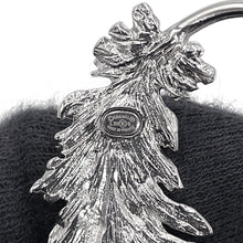 Load image into Gallery viewer, CHANEL Ear cuff with CC logo feather motif, for the right ear.ABF695-B20547-U0902 Metal Rhinestone