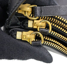 Load image into Gallery viewer, CELINE Trio Shoulder Black192033 Leather Size Small