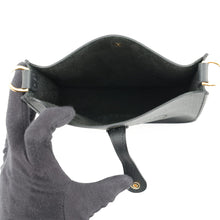 Load image into Gallery viewer, HERMES Evelyne Sellier Black Epsom Size TPM