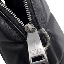 将图像加载到图库查看器中,Bottega Veneta Padded Halfmoon Black593165 Leather Size Mini