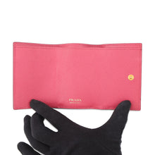 将图像加载到图库查看器中,PRADA Tri-fold wallet Pink1MH021 Leather