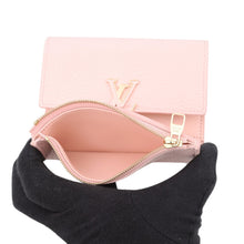 将图像加载到图库查看器中,LOUIS VUITTON Portefeuille Capucine Compact Jasmin PinkM82361 Taurillon Leather