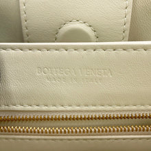 Load image into Gallery viewer, Bottega Veneta Andiamo 2-way Bag Sea Salt / Natural827478V5GX19293 Raffia Lambskin Size Small