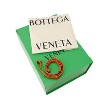 Load image into Gallery viewer, Bottega Veneta Loop top handle Natural/Burned Orange829212V5GX19254 Raffia Leather