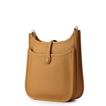 Load image into Gallery viewer, HERMES Evelyne 3 Sesame Taurillon Clemence Size 23
