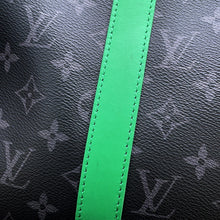 Load image into Gallery viewer, LOUIS VUITTON Keepall・ Bandouliere Noir/BambooGreenM26434 Monogram Eclipse Size 50