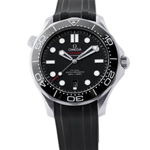 将图像加载到图库查看器中,OMEGA Seamaster Diver 300M Date Co-Axial W42mm Stainless Steel Rubber Black Dial210.30.42.20.01.001