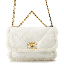 将图像加载到图库查看器中,CHANEL CHANEL19 ChainShoulder Bag WhiteAS1160 Lambskin Shearling