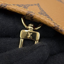 Load image into Gallery viewer, LOUIS VUITTON Onthego Red/BrownM46839 Monogram Reverse Canvas Size BB