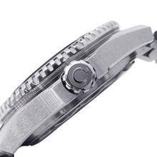 将图像加载到图库查看器中,OMEGA Seamaster Planet Ocean 600M Co-Axial Master Chronometer W42mm Stainless Steel Black Dial217.30.42.21.01.001
