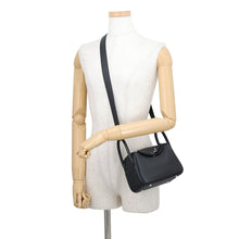 将图像加载到图库查看器中,HERMES Lindy Black Taurillon Clemence Size Mini
