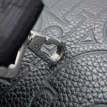 将图像加载到图库查看器中,Dior Dior Gravity Zip Pouch with Strap Black2ESBC119LLG_H00N Calf Leather