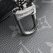 将图像加载到图库查看器中,LOUIS VUITTON Alpha Wearable Wallet NoirM80741 Monogram Eclipse